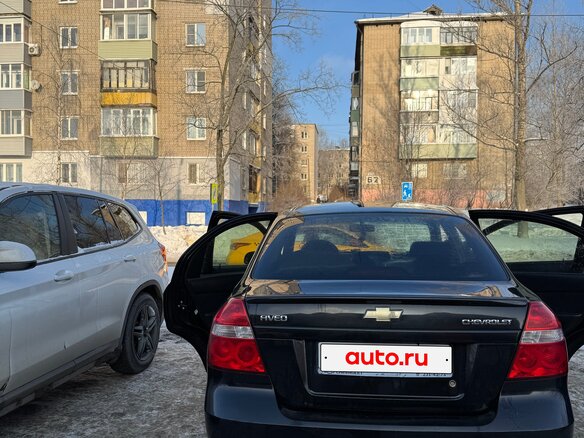 2010 Chevrolet Aveo I Рестайлинг, чёрный, 450000 рублей - вид 6