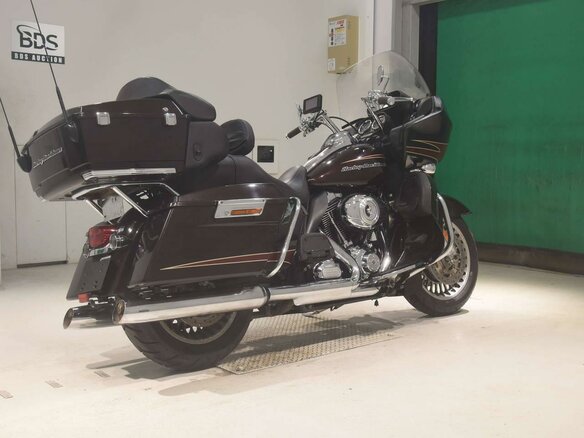 2011 Harley-Davidson Road Glide, красный, 1299000 рублей - вид 4