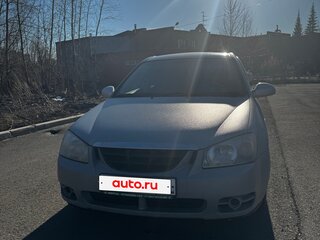 2004 Kia Cerato I, серебристый, 300000 рублей, вид 1