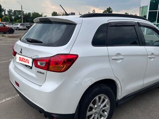 2013 Mitsubishi ASX I Рестайлинг, белый, 700000 рублей, вид 4