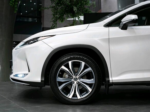 2020 Lexus RX 300 IV Рестайлинг, белый, 5049000 рублей - вид 2