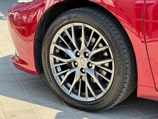 2020 Lexus ES 250 VII, красный, 3150000 рублей, вид 5