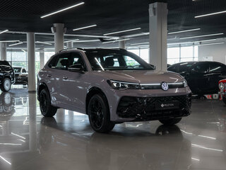 2026 Volkswagen Tiguan L Pro III (China Market), фиолетовый, 5000000 рублей, вид 2