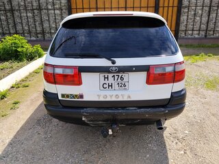 2000 Toyota Caldina I, белый, 350000 рублей, вид 3