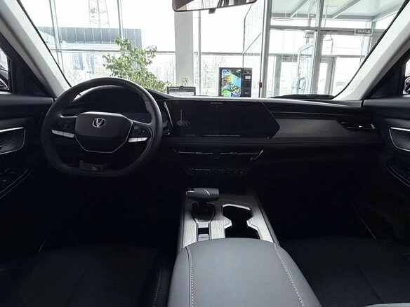 2026 Changan CS75 Pro, чёрный, 3055000 рублей - вид 8