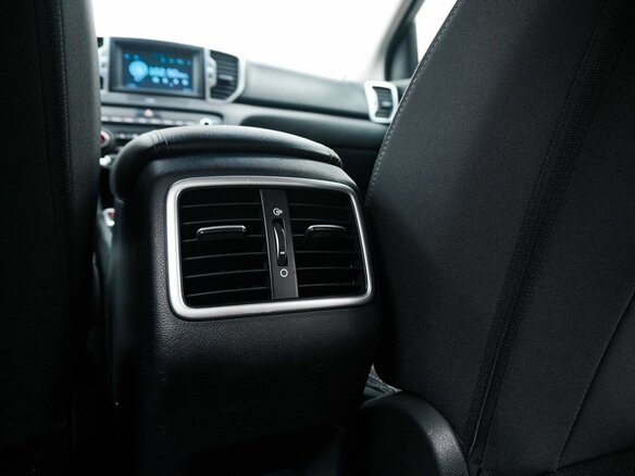 2018 Kia Sportage IV Рестайлинг, коричневый, 2179000 рублей - вид 24