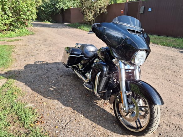 2017 Harley-Davidson Street Glide, чёрный, 1250000 рублей - вид 11