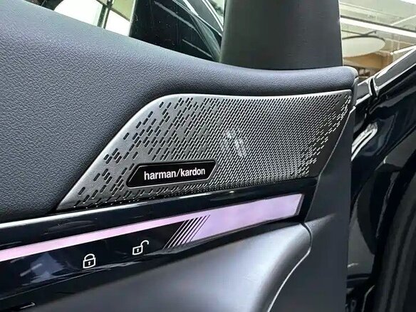 2025 BMW 5 серии 530Li xDrive VIII (G60/G61/G68), синий - вид 12