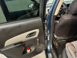 2011 Chevrolet Cruze I, синий, 650000 рублей, вид 4