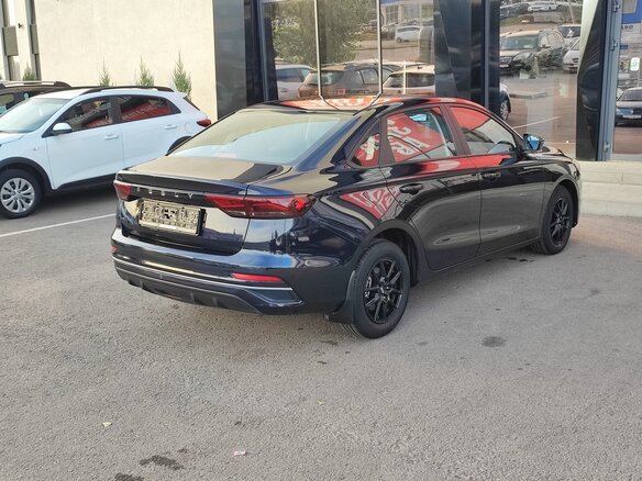 2024 Geely Emgrand II, синий, 1350000 рублей - вид 5