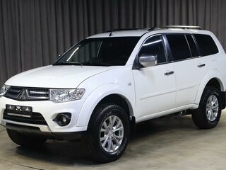 2015 Mitsubishi Pajero Sport II Рестайлинг, белый, 1699000 рублей, вид 1