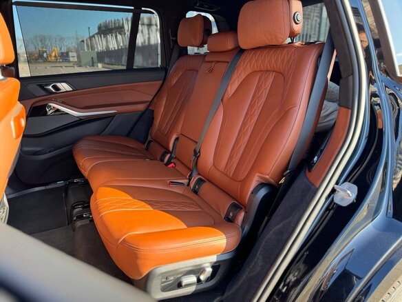 2023 BMW X7 40d I (G07) Рестайлинг, чёрный, 8400000 рублей - вид 36