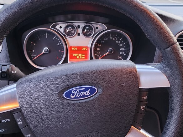 2008 Ford Focus II Рестайлинг, серый, 460000 рублей - вид 19