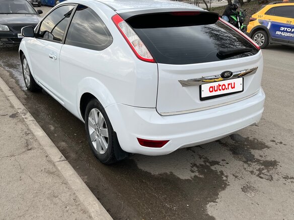 2010 Ford Focus II Рестайлинг, белый, 420000 рублей - вид 7