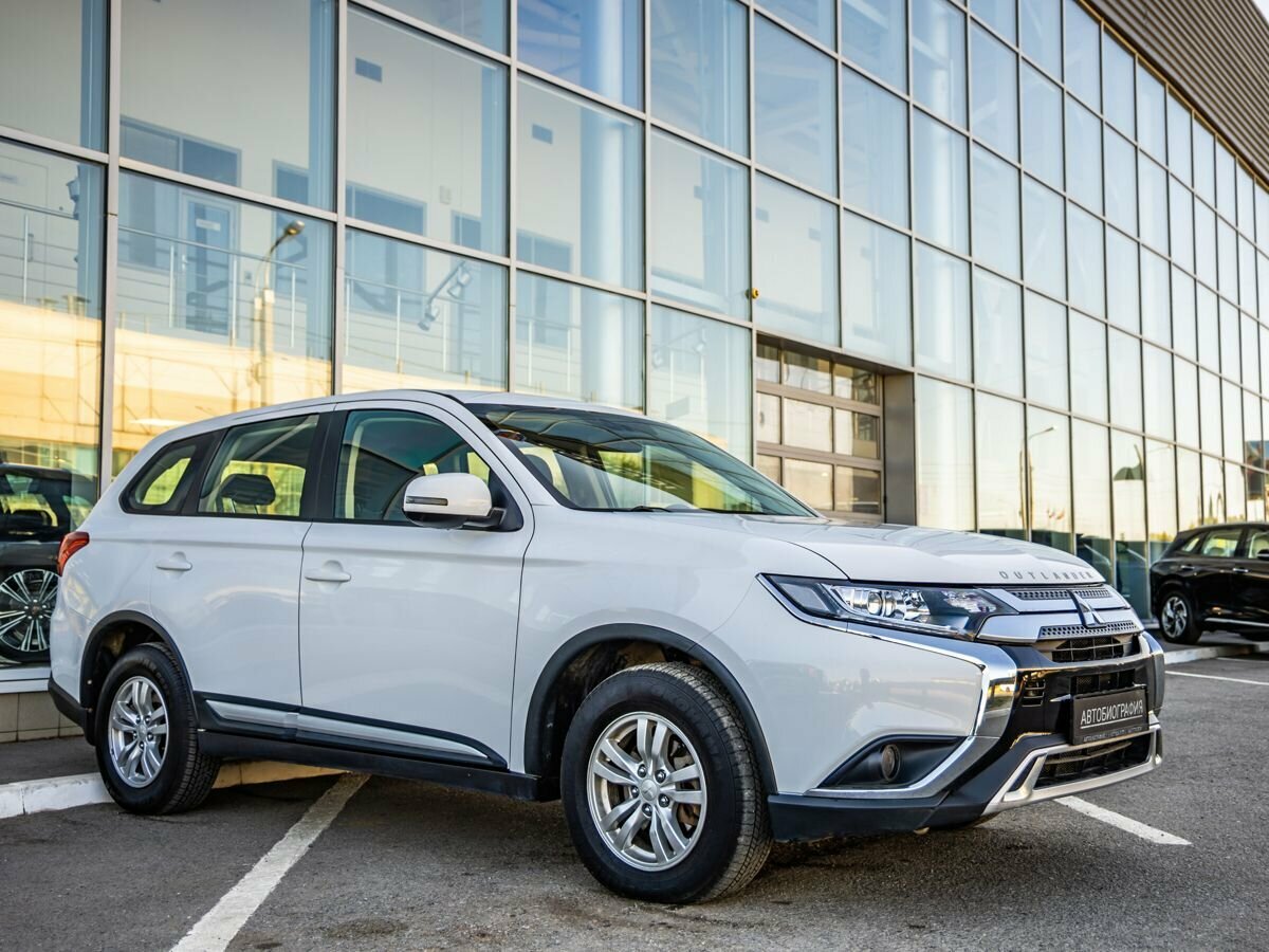 Открыть фотографии: Mitsubishi Outlander III Рестайлинг 3