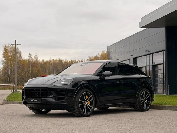 2026 Porsche Cayenne GTS Coupé III Рестайлинг, чёрный, 25700000 рублей - вид 3