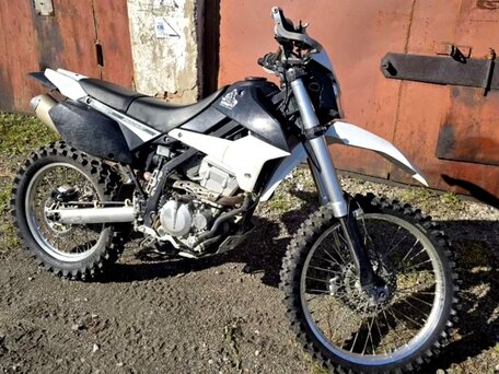 2011 Kawasaki KLX 250, белый, 305000 рублей, вид 1
