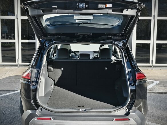 2026 Toyota RAV4 VI (XA60), чёрный - вид 13