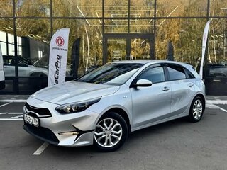2022 Kia Ceed III Рестайлинг, серебристый, 2200000 рублей, вид 1