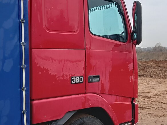 1996 Volvo FH, красный, 2000000 рублей - вид 12