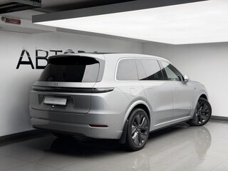 2025 Li Auto (Lixiang) L9 52.3 kWh I Рестайлинг, серый, 8498000 рублей, вид 3