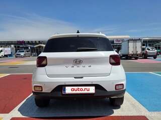 2023 Hyundai Venue I, белый, 1700123 рублей, вид 2