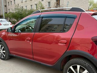 2015 Renault Sandero Stepway II, красный, 800000 рублей, вид 2