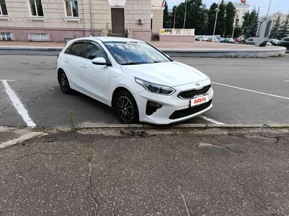 2019 Kia Ceed III, белый, 1685000 рублей - вид 1