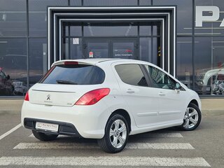 2011 Peugeot 308 I Рестайлинг, белый, 498000 рублей, вид 4