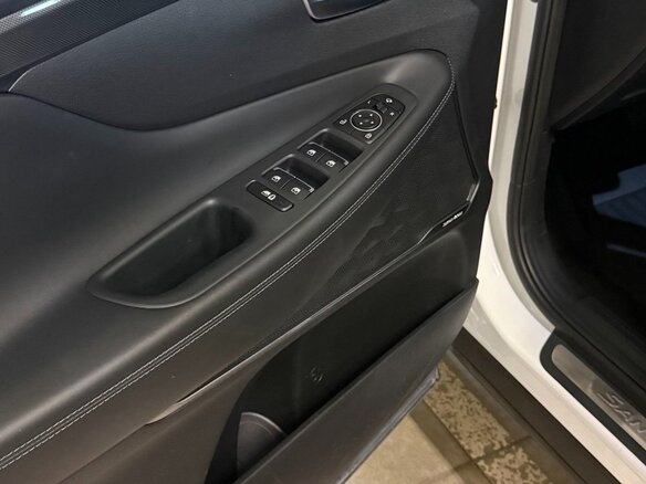 2023 Hyundai Santa Fe IV Рестайлинг, белый, 4750000 рублей - вид 15