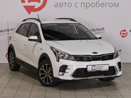 2021 Kia Rio X IV Рестайлинг, белый, 1365000 рублей, вид 1