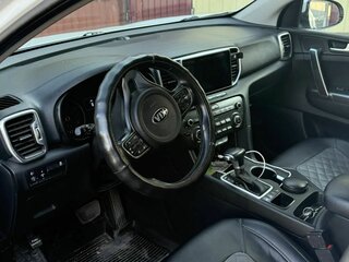 2017 Kia Sportage IV, белый, 1500000 рублей, вид 4