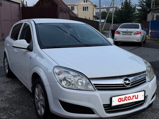 2011 Opel Astra H Рестайлинг, белый, 450000 рублей, вид 4