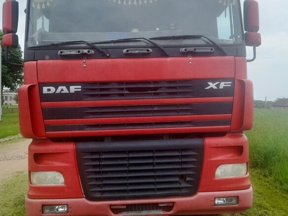2004 DAF XF 95, красный, 1130760 рублей
