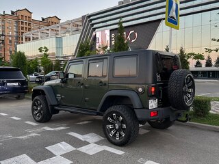 2008 Jeep Wrangler III (JK), зелёный, 2700000 рублей, вид 4
