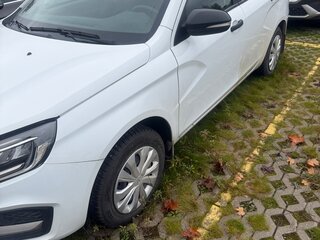 2023 Lada (ВАЗ) Vesta I Рестайлинг (NG), белый, 1440000 рублей, вид 1