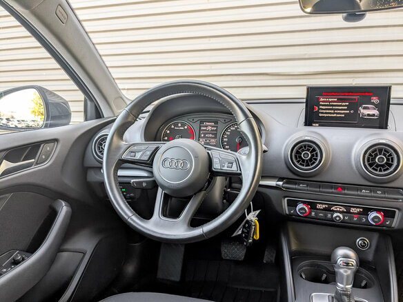 2019 Audi A3 III (8V) Рестайлинг, серый, 2375000 рублей - вид 26