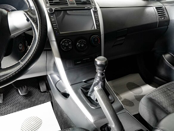 2010 Toyota Corolla X (E140, E150), серебристый - вид 9
