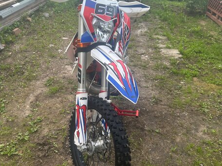 2024 KTM 300 EXC, белый, 900000 рублей, вид 1