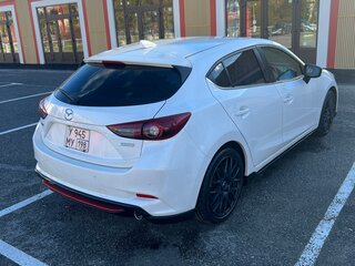 2016 Mazda Axela III Рестайлинг, белый, 1200000 рублей, вид 5