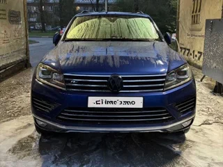 2015 Volkswagen Touareg II Рестайлинг, синий, 3300000 рублей, вид 1