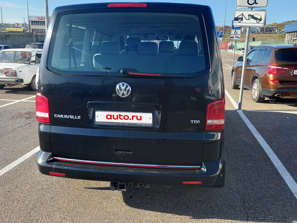 2011 Volkswagen Caravelle LWB Long T5 Рестайлинг, чёрный, 1880000 рублей - вид 2