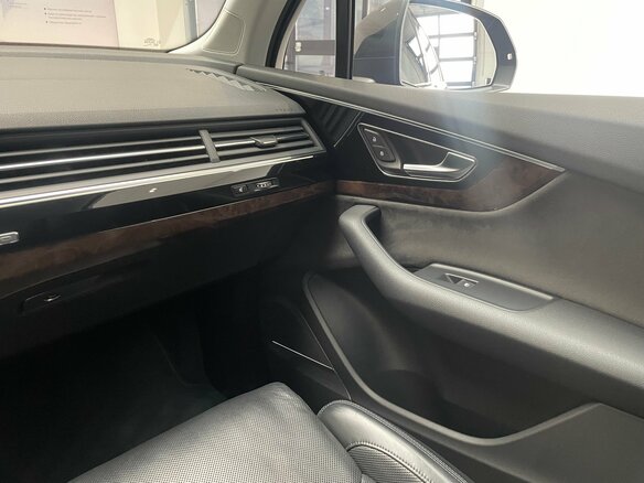 2016 Audi Q7 II (4M), чёрный, 4190000 рублей - вид 19
