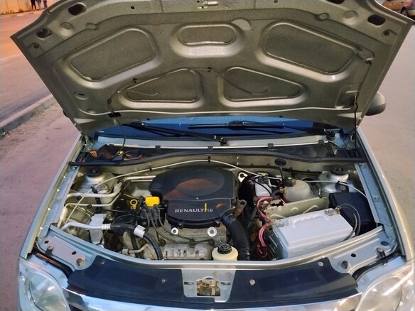 2011 Renault Logan I Рестайлинг, бежевый, 400000 рублей - вид 6