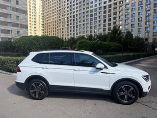 2021 Volkswagen Tiguan 380TSI L II (China Market), белый, 2265000 рублей, вид 2