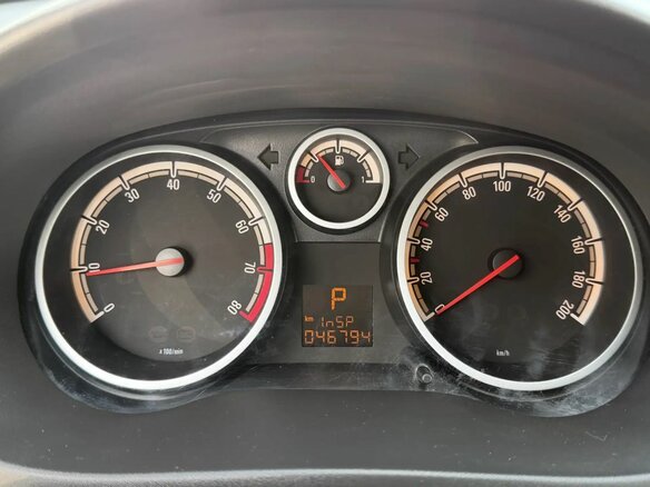 2010 Opel Corsa D, красный - вид 11