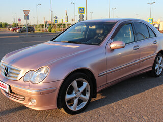 2005 Mercedes-Benz C-Класс 200 II (W203) Рестайлинг, розовый, 1100000 рублей, вид 3
