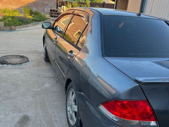 2005 Mitsubishi Lancer IX, серый, 420000 рублей - вид 3