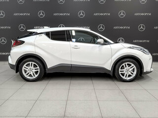 2021 Toyota C-HR I Рестайлинг, белый, 2715000 рублей, вид 4