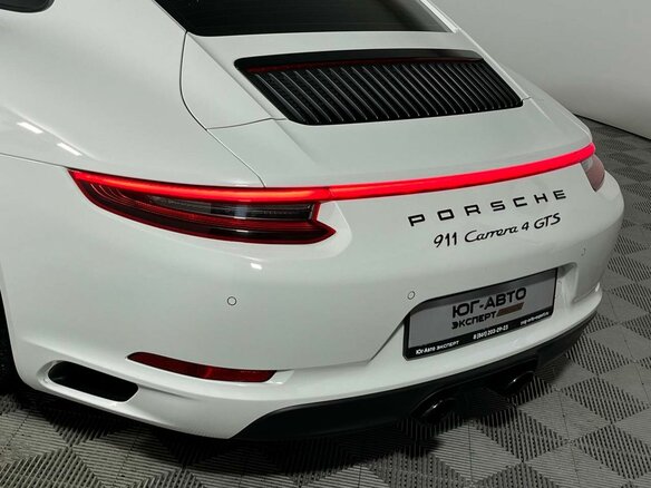 2017 Porsche 911 Carrera 4 GTS VII (991) Рестайлинг, белый, 11490000 рублей - вид 21